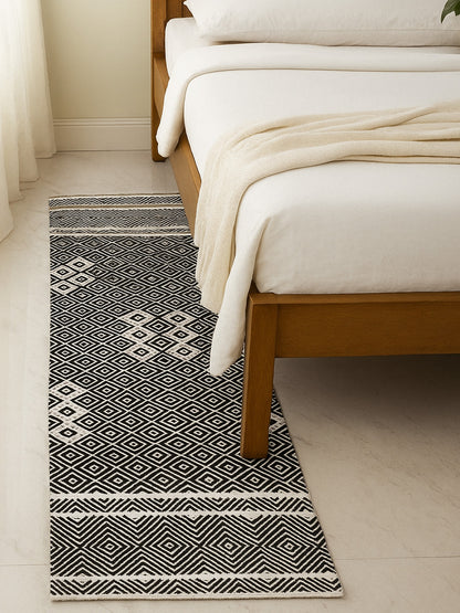 Bedside runner, cotton runner rug, sustainable floor mat, cotton hallway runner, printed cotton rug, eco friendly rug, 2x5 runner rug.