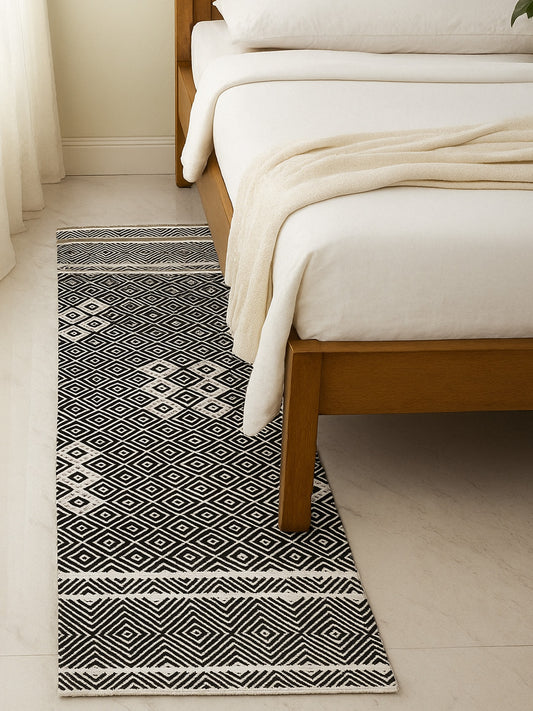 Bedside runner, cotton runner rug, sustainable floor mat, cotton hallway runner, printed cotton rug, eco friendly rug, 2x5 runner rug.