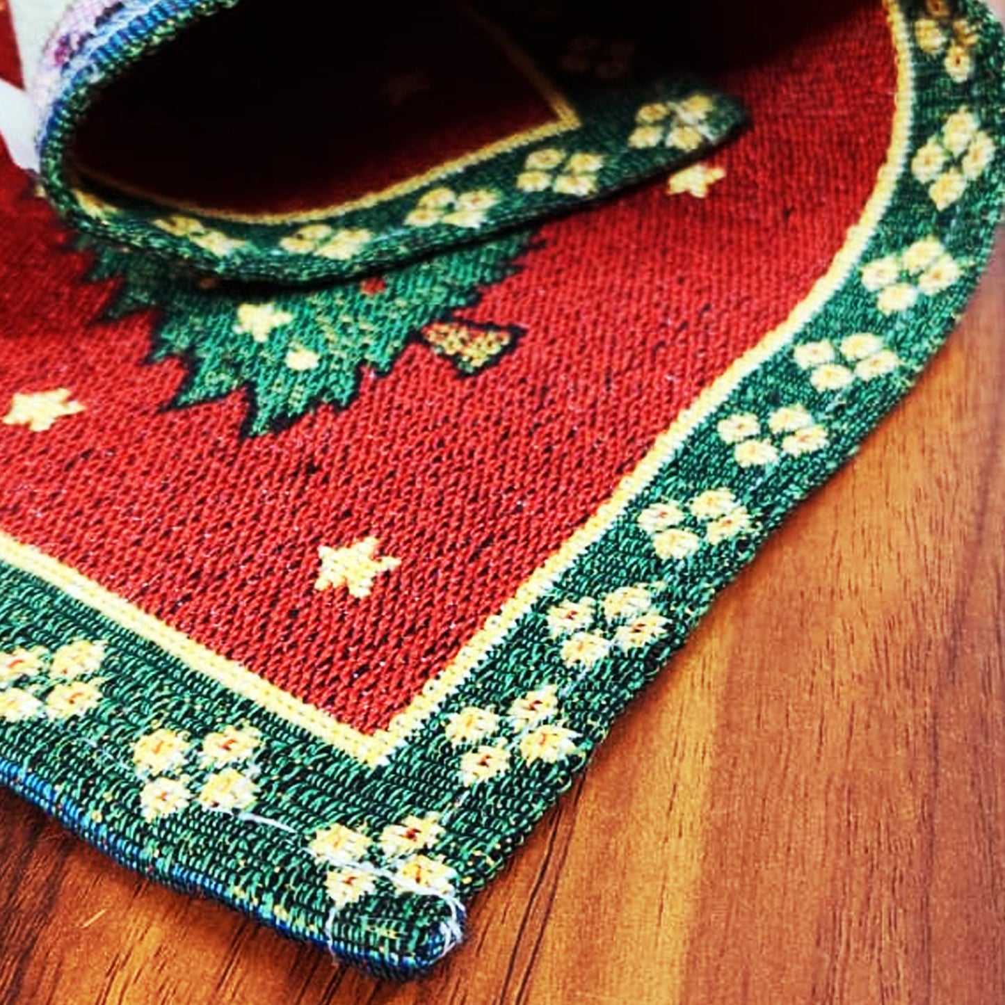 Ana Chrismas Tree Santa Table mats set of 2 , Jaquard Woven Polycotton table mat for dining table